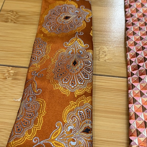 Ike Behar Orange and Pink Patterned Ties - Picture 5 of 9